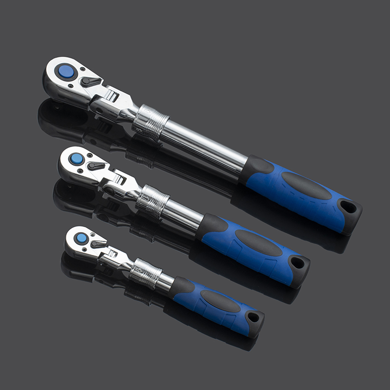 Retractable head ratchet wrench